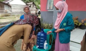 Mahasiswa KKN-BK di Desa Latak Ayah Sara Ayunita