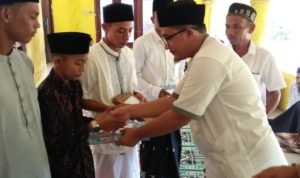 Pemberian santuan kepada anak yatim piatu, fakir miskis juga para santri di Gampong Alue Ie Mirah, Kecamatan Tanah Jambo Ayr, Kabupaten Aceh Utara, Foto: Dok. Gampong Alur Ie Mirah