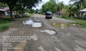 Jalan rusak di Aceh Utara