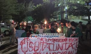 PicsArt_12-09-11.37.12