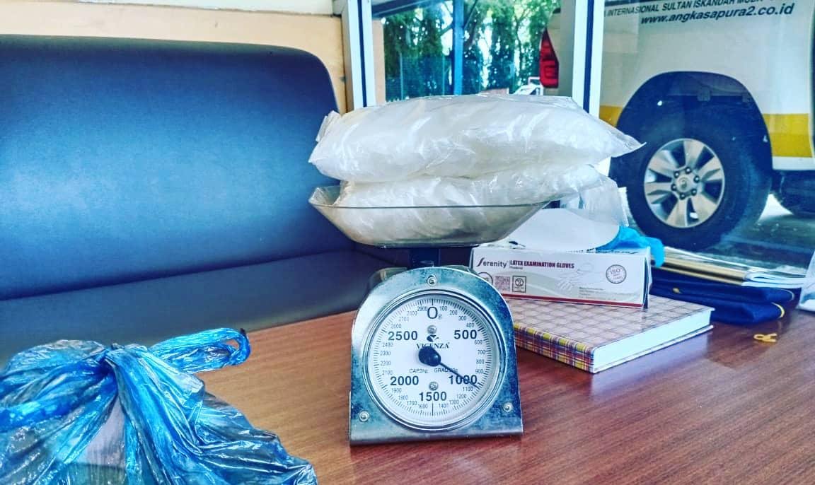 Polda Aceh Gagalkan Penyeludupan 1 Kg Narkotika Jenis Sabu di Bandara SIM Polda Aceh Gagalkan Penyeludupan 1 Kg Narkotika Jenis Sabu di Bandara SIM