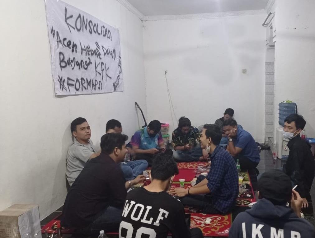 Mahasiswa dan Pemuda Aceh di Jakarta Gelar Konsolidasi Akbar Terkait Persoalan Korupsi di Aceh Mahasiswa dan Pemuda Aceh di Jakarta Gelar Konsolidasi Akbar Terkait Persoalan Korupsi di Aceh