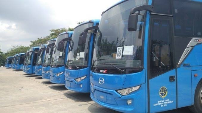 7 Bulan Gaji Tak Dibayarkan, Ratusan Sopir Trans Koeta Raja Menjerit 7 Bulan Gaji Tak Dibayarkan, Ratusan Sopir Trans Koeta Raja Menjerit