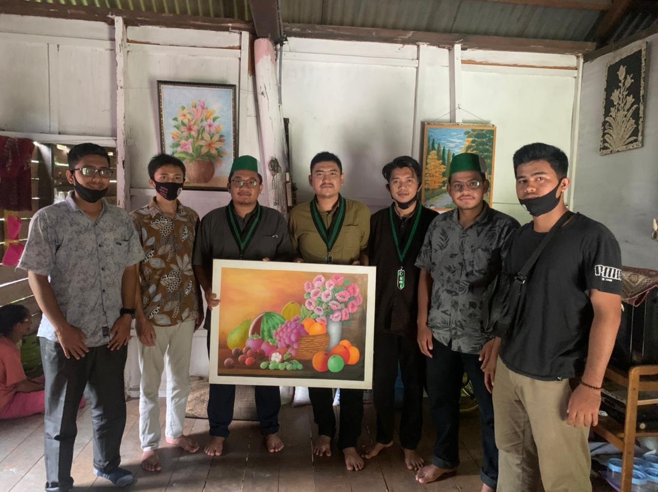 Cerita Sang Pelukis Hebat Penyandang Disabilitas, HMI Kunjungi Keluarga ‘Rohani’ Cerita Sang Pelukis Hebat Penyandang Disabilitas, HMI Kunjungi Keluarga ‘Rohani’