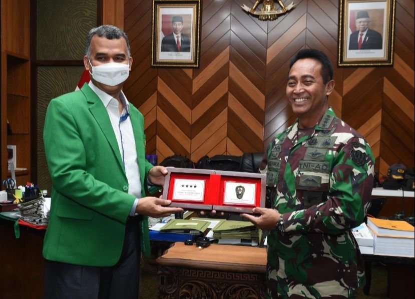 Rektor Unimal Penuhi Undangan Kasad di Mabesad Jakarta Pusat Rektor Unimal Penuhi Undangan Kasad di Mabesad Jakarta Pusat