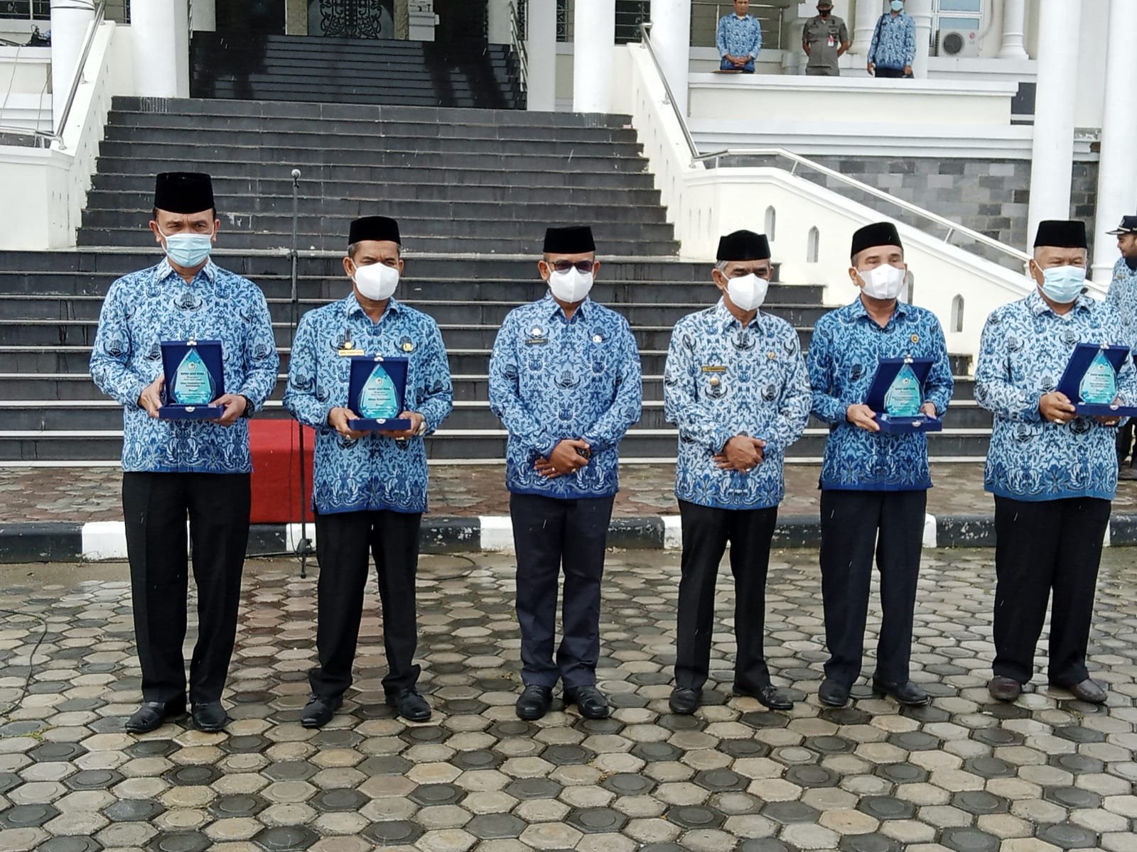 Kendati Disiram Gerimis, Upacara HUT Korpri di Aceh Utara Tetap Khidmat Kendati Disiram Gerimis, Upacara HUT Korpri di Aceh Utara Tetap Khidmat