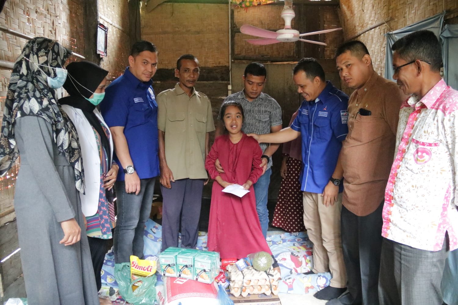 DPR Aceh – H. Tantawi, S.I.P., M.AP kunjungi Anak Kurang Gizi di Kabupaten Aceh Utara DPR Aceh – H. Tantawi, S.I.P., M.AP kunjungi Anak Kurang Gizi di Kabupaten Aceh Utara