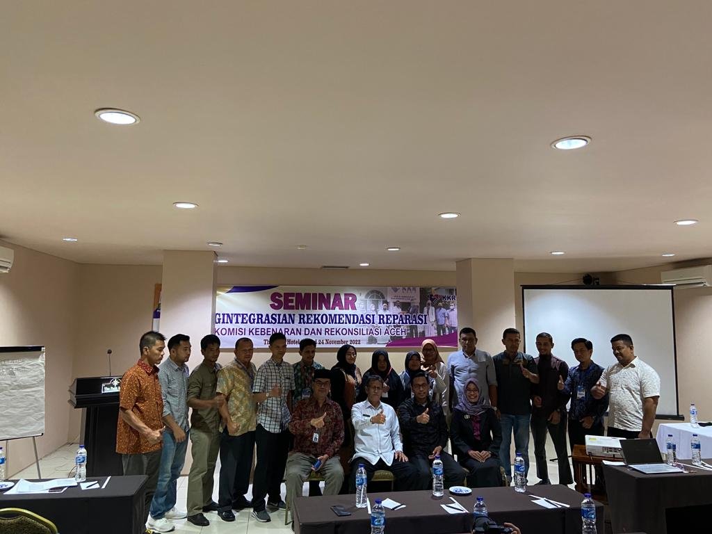 Pokja Reparasi KKR Aceh Adakan Seminar Pengintegrasian Rekomendasi Reparasi Pokja Reparasi KKR Aceh Adakan Seminar Pengintegrasian Rekomendasi Reparasi