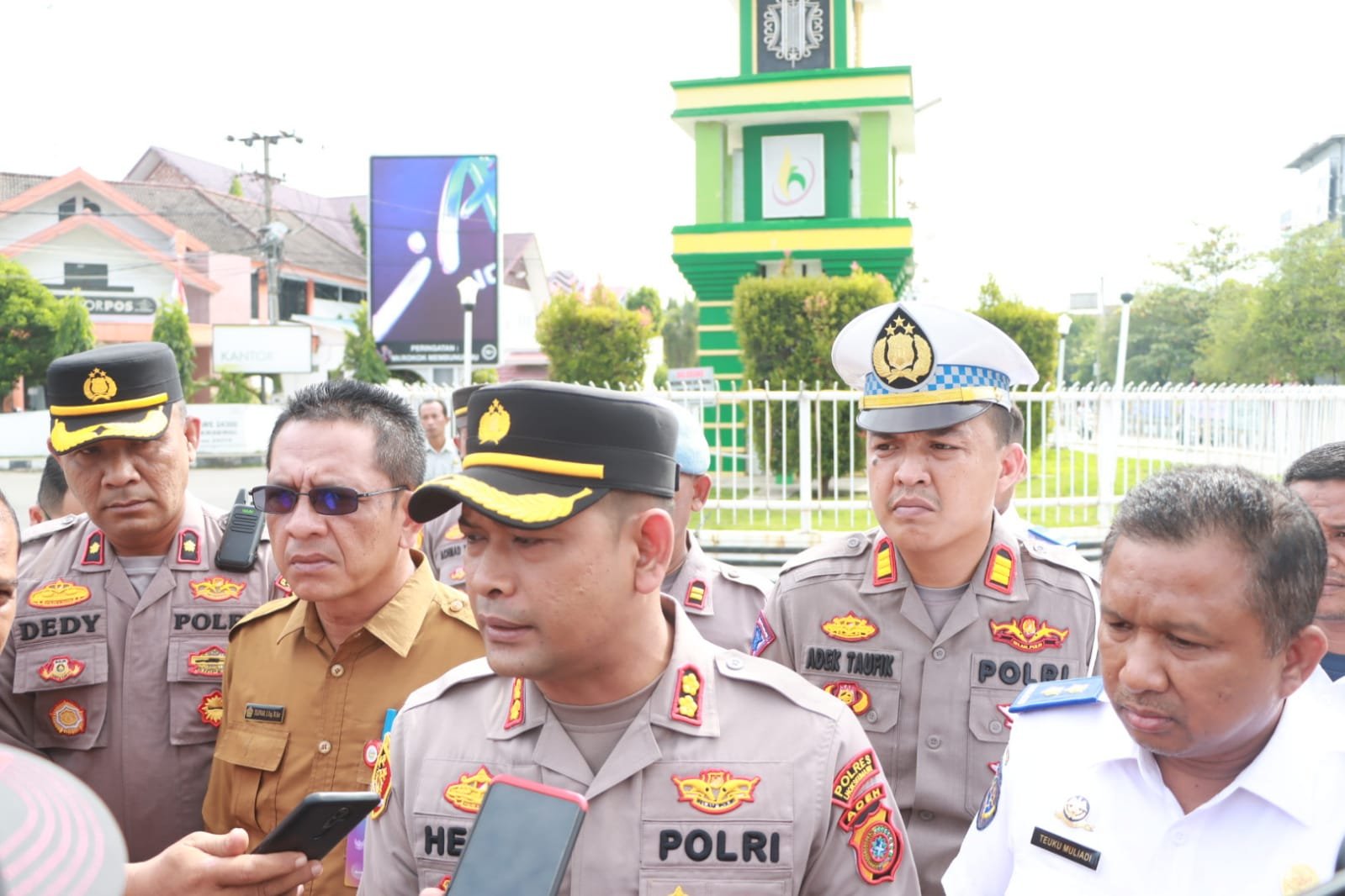 Kapolres Lhokseumawe Resmikan Voice Announcer Program Revitalisasi Edukasi Tertib Berlalu Lintas Kapolres Lhokseumawe Resmikan Voice Announcer Program Revitalisasi Edukasi Tertib Berlalu Lintas