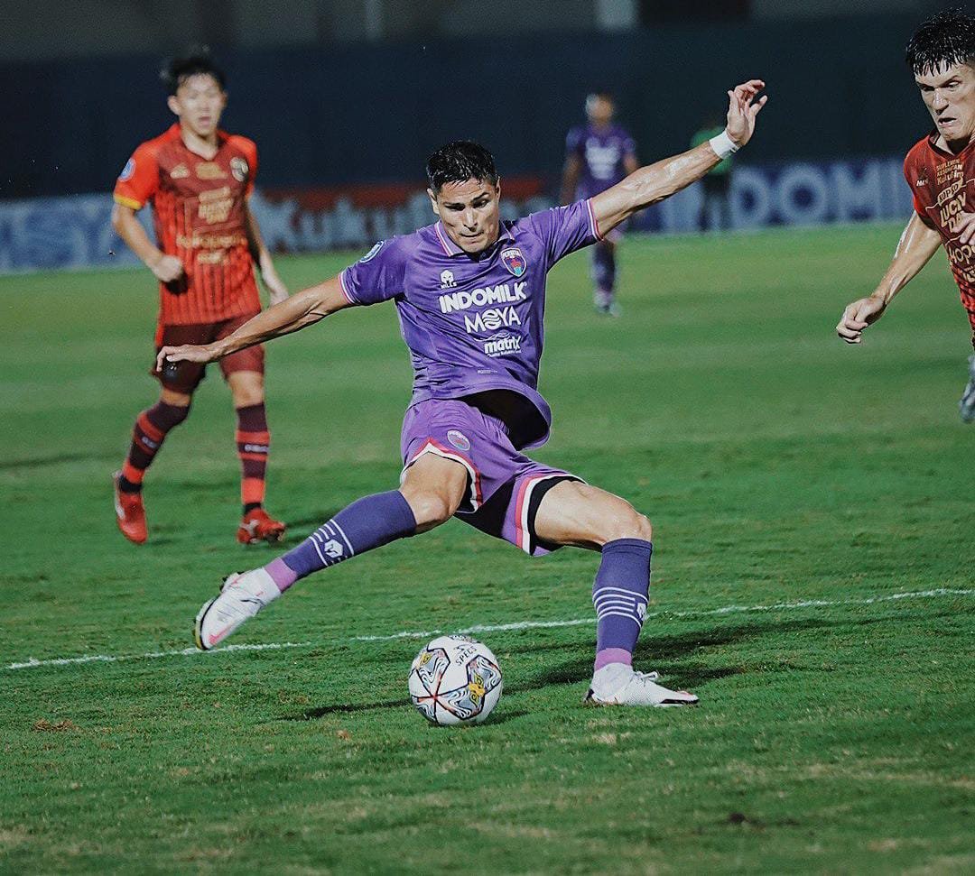 Liga 1 : RANS Nusantara Dibantai Persita Tanggerang 4-1 Liga 1 : RANS Nusantara Dibantai Persita Tanggerang 4-1