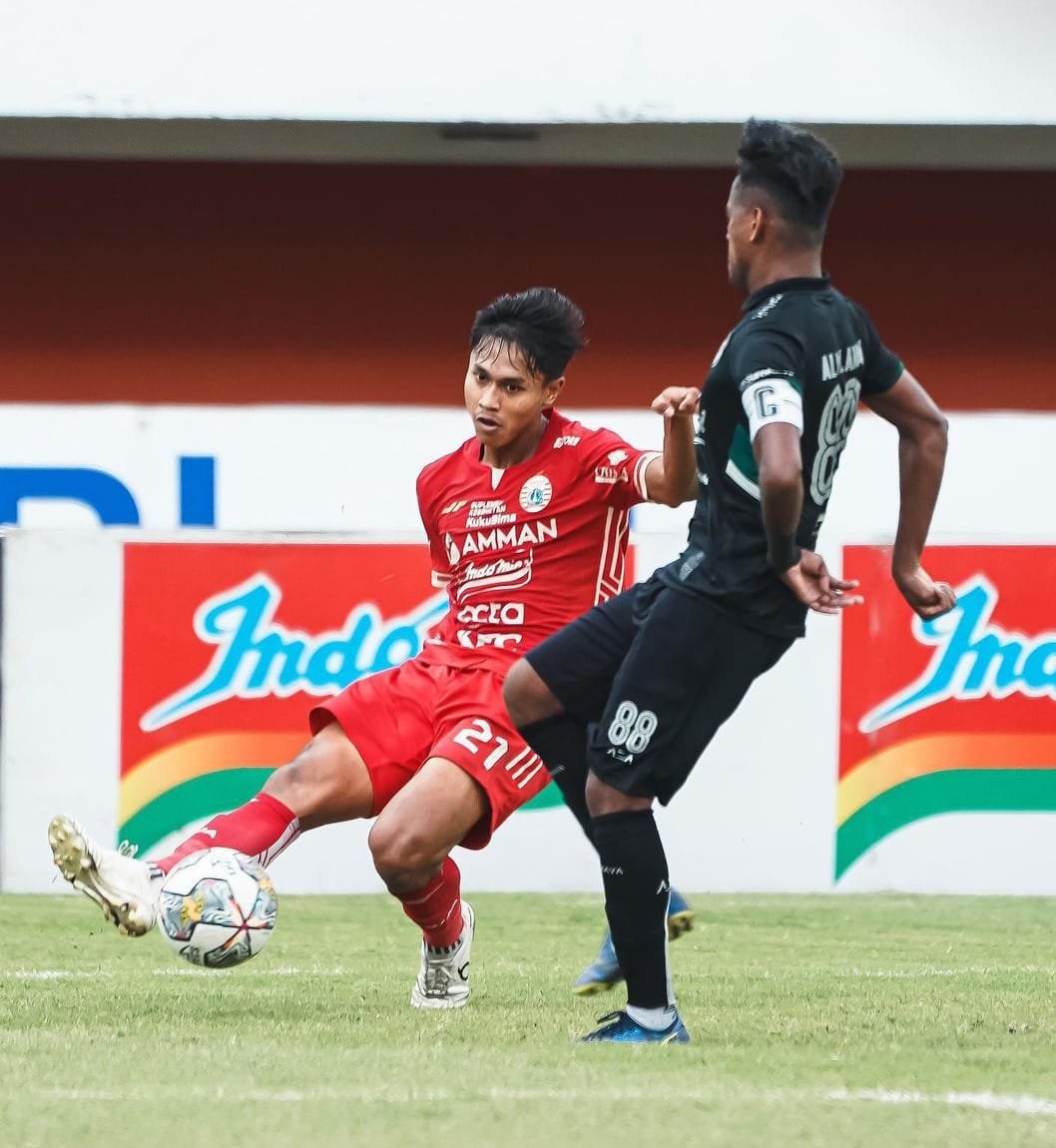 Liga 1 : Persija Jakarta vs Persebaya Surabaya Berakhir Imbang 1-1 Liga 1 : Persija Jakarta vs Persebaya Surabaya Berakhir Imbang 1-1