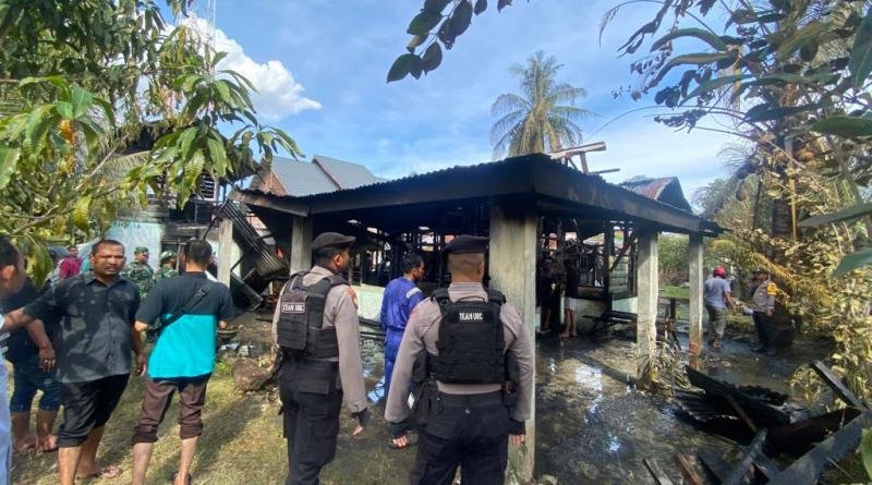Satu Unit Rumah di Blang Naleung Mameh Terbakar, Ini Penyebabnya Satu Unit Rumah di Blang Naleung Mameh Terbakar, Ini Penyebabnya