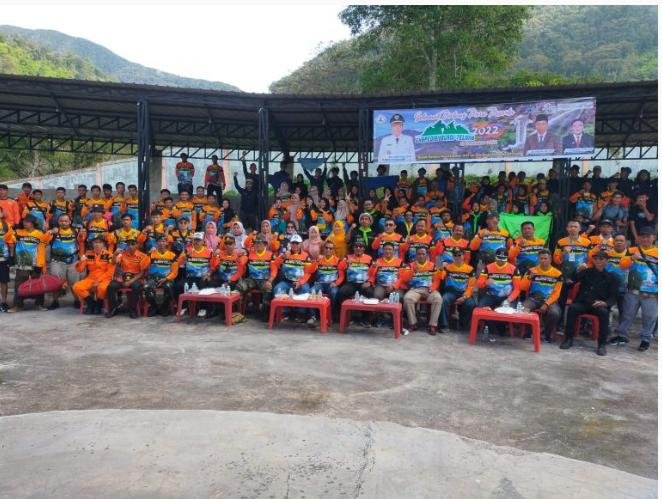 Asisten II Setdakap Bener Meriah Lepas Peserta Ekpedisi Burni Telong Asisten II Setdakap Bener Meriah Lepas Peserta Ekpedisi Burni Telong