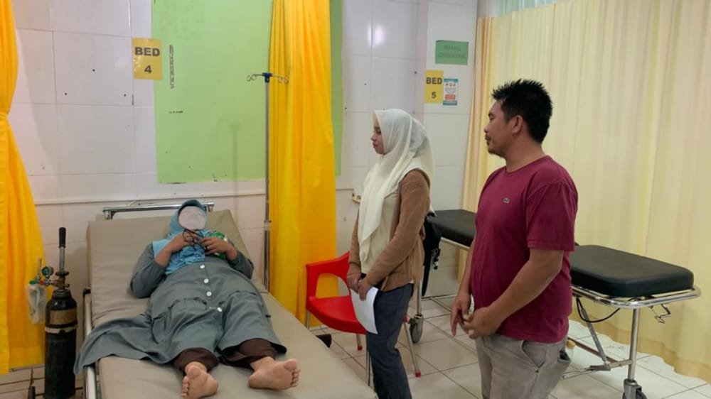 Tak Puas Ribut di Lapangan Futsal, Pelaku Sambangi Rumah Dan Istri Menjadi Korban Tak Puas Ribut di Lapangan Futsal, Pelaku Sambangi Rumah Dan Istri Menjadi Korban