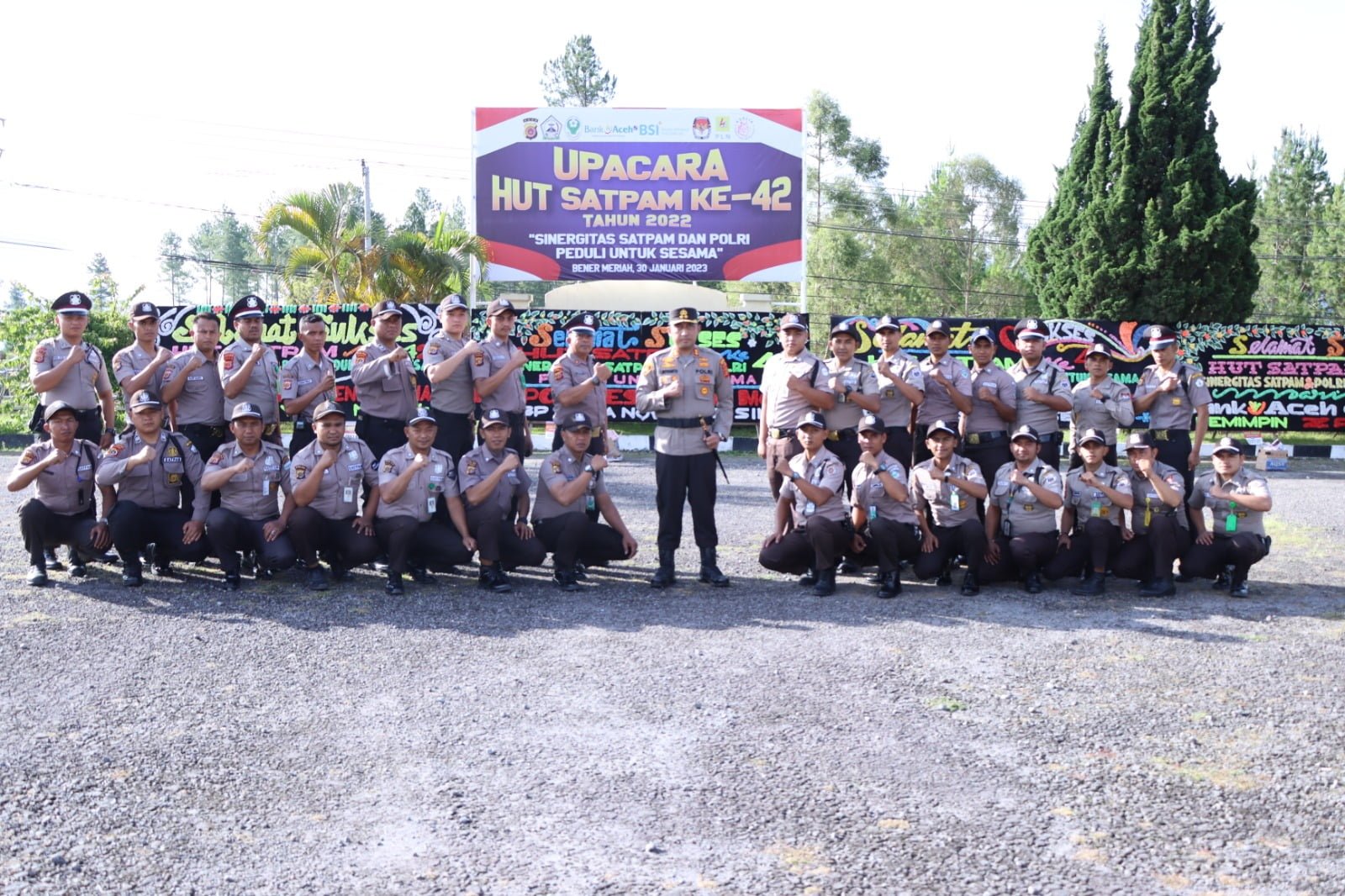 Kapolres Bener Meriah Pimpin Upacara Hari Ulang Tahun Satpam ke-42, Sekaligus Berikan Piagam Penghargaan Kapolres Bener Meriah Pimpin Upacara Hari Ulang Tahun Satpam ke-42, Sekaligus Berikan Piagam Penghargaan