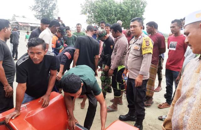 Akibat Sampan Terbalik, Nelayan Asal Peureulak Tenggelam Akibat Sampan Terbalik, Nelayan Asal Peureulak Tenggelam