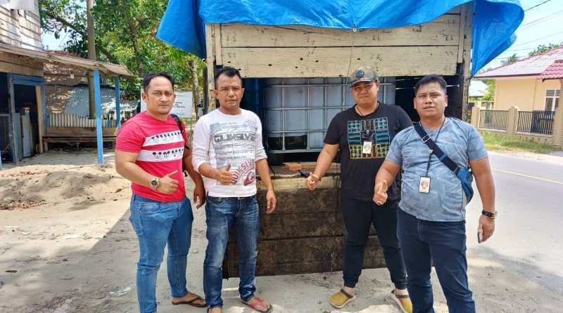 Polisi Amankan Pelaku Penimbunan BBM Jenis Solar di Langsa Polisi Amankan Pelaku Penimbunan BBM Jenis Solar di Langsa