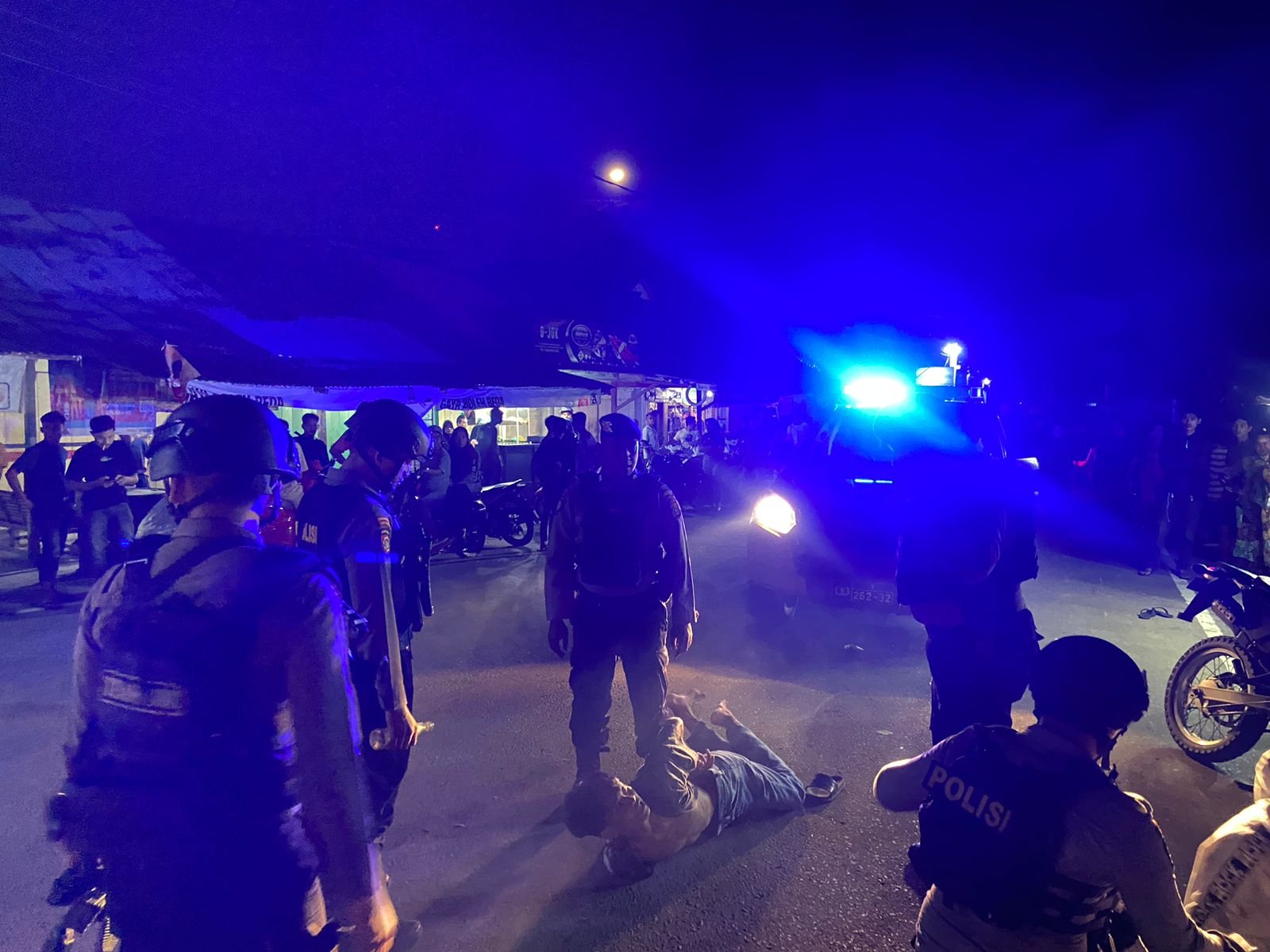 Tim URC Polres Lhokseumawe Amankan Dua Remaja Bawa Sajam di Mon Geudong Tim URC Polres Lhokseumawe Amankan Dua Remaja Bawa Sajam di Mon Geudong