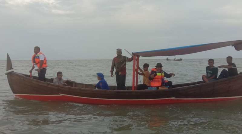 Seorang Nelayan Dikabarkan Tenggelam di Kuala Penaga Lama, Korban Masih Dalam Pencarian Seorang Nelayan Dikabarkan Tenggelam di Kuala Penaga Lama, Korban Masih Dalam Pencarian