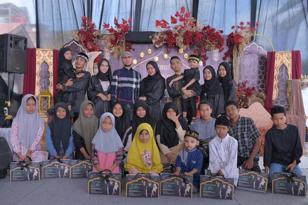 Grand Opening Meriah.!!! Apotik ZID Diharapkan Menjadi Solusi Kesehatan Warga Lhokseumawe Grand Opening Meriah.!!! Apotik ZID Diharapkan Menjadi Solusi Kesehatan Warga Lhokseumawe