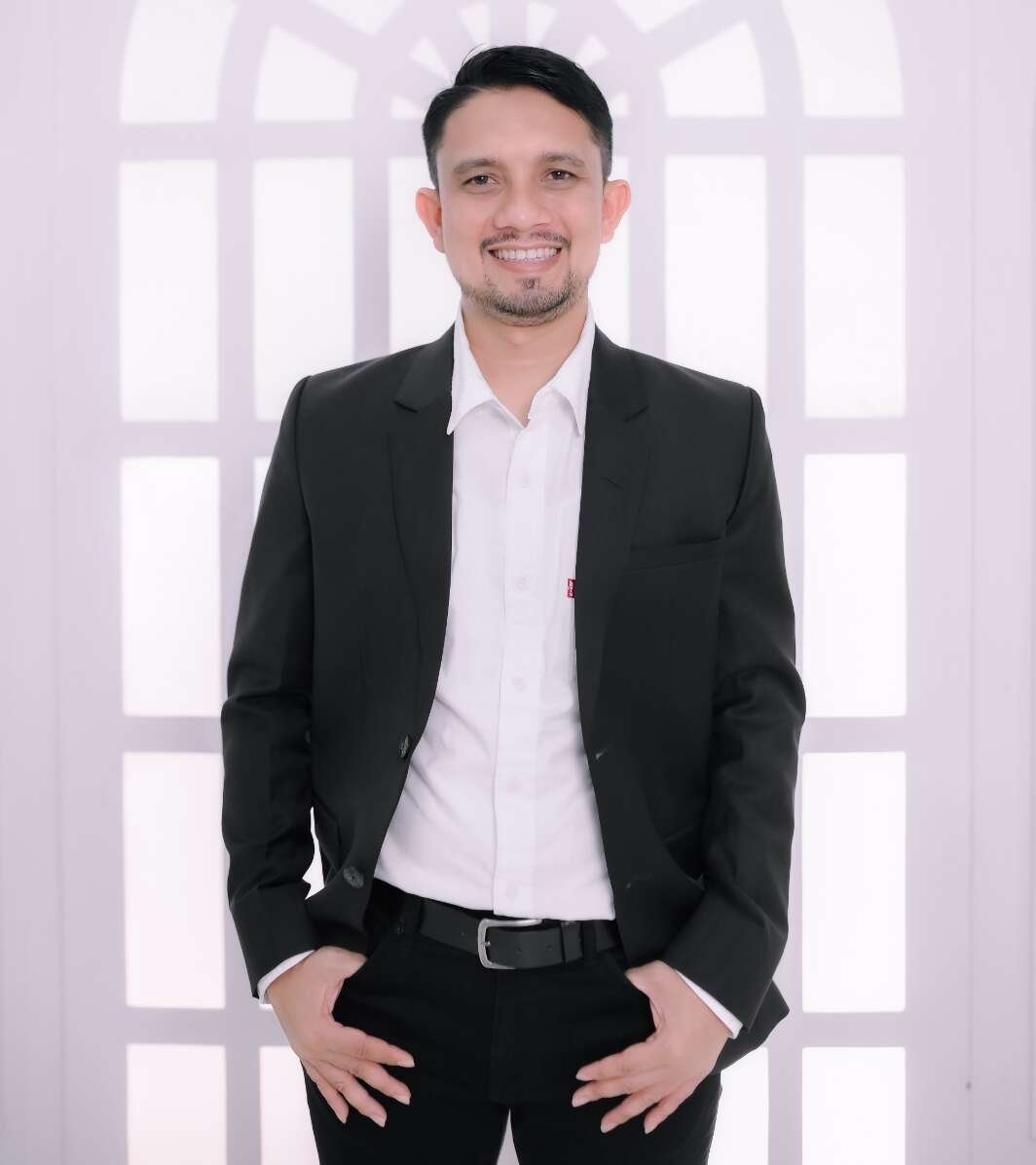 Muhammad Adam, Putra Seunuddon Menuju Senayan Muhammad Adam, Putra Seunuddon Menuju Senayan