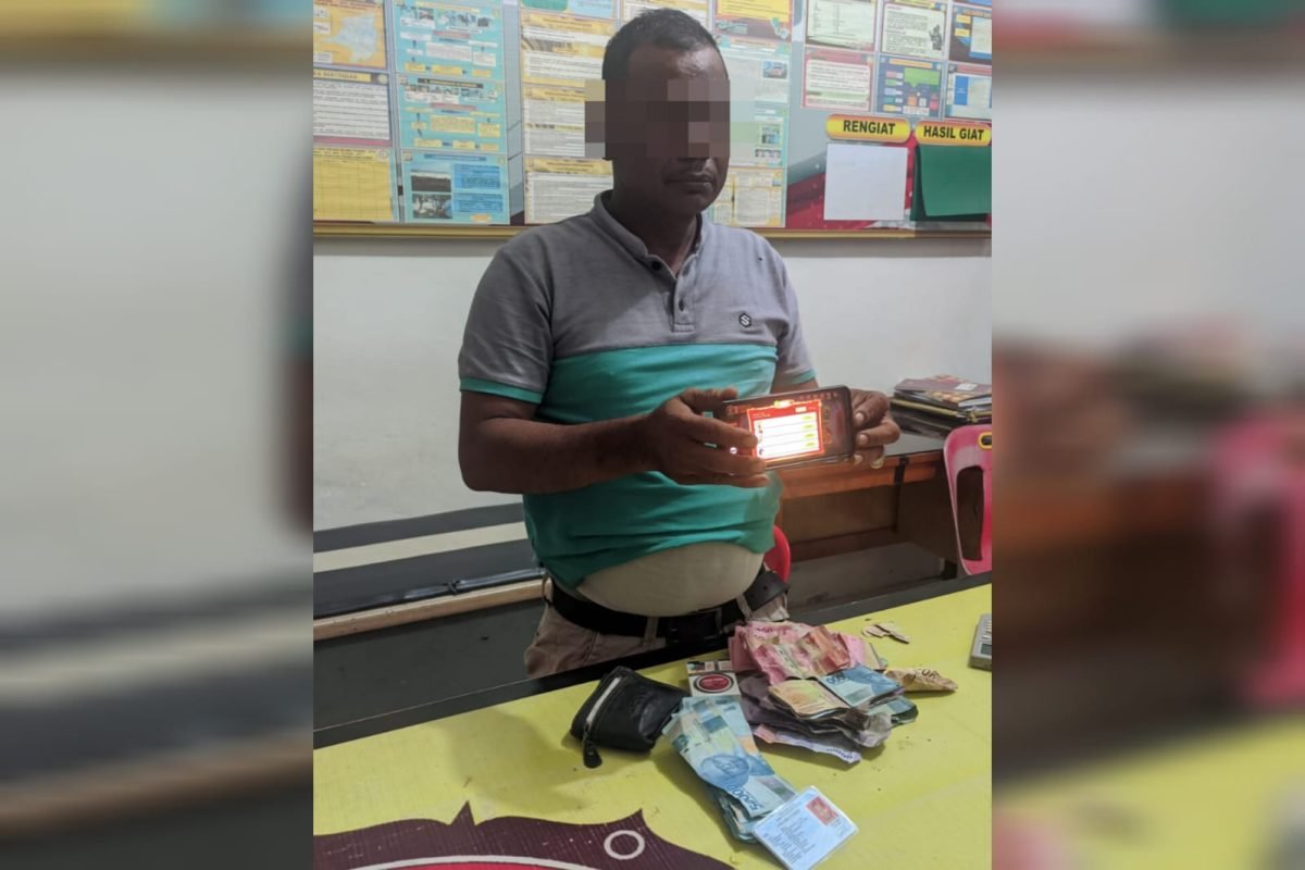 Polisi Amankan Pria Diduga Agen Chips Higss Domino di Aceh Utara Polisi Amankan Pria Diduga Agen Chips Higss Domino di Aceh Utara