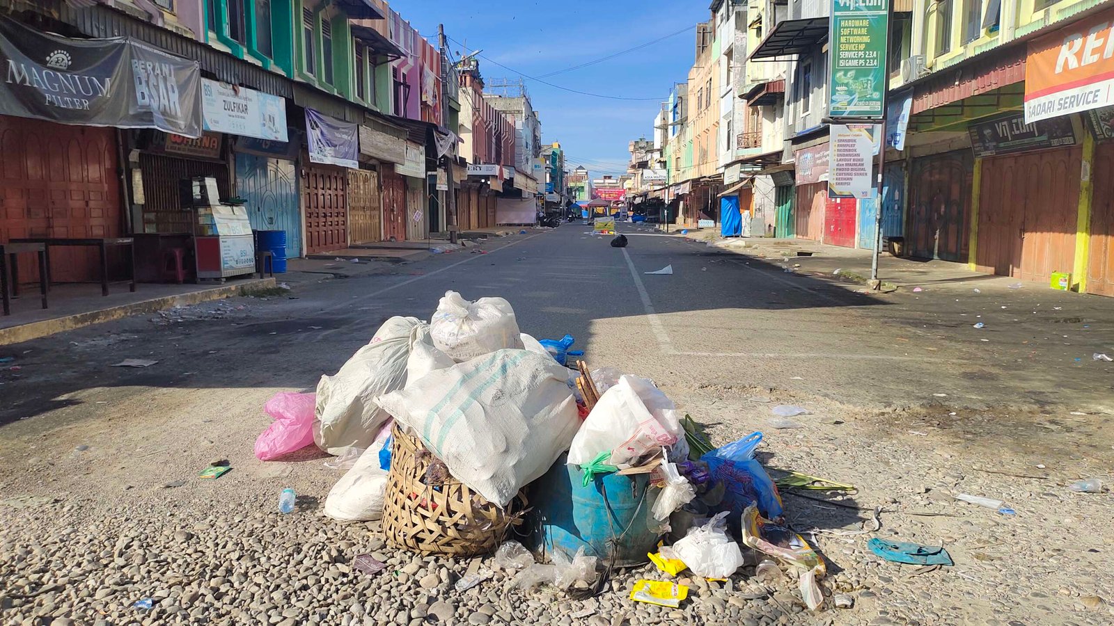Sampah Hiasi Lebaran Pertama di Kota Panton Labu Sampah Hiasi Lebaran Pertama di Kota Panton Labu