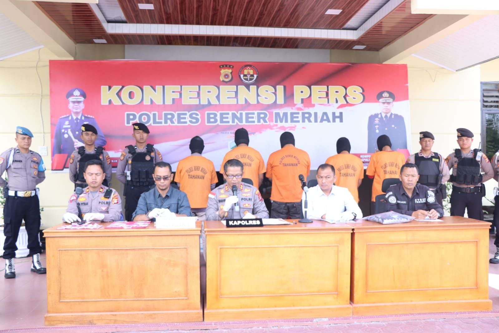 Pengungkapan Kasus Narkoba !! Oknum Anggota DPRK Bener Meriah Terlibat Nyabu Pengungkapan Kasus Narkoba !! Oknum Anggota DPRK Bener Meriah Terlibat Nyabu