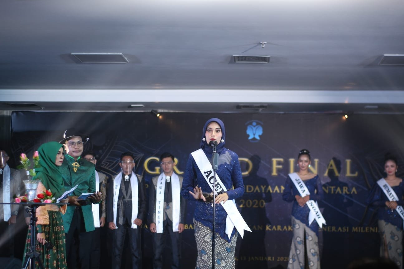 Putri Kebudayaan Aceh : Hijab Bukan Penghalang Meraih Prestasi Putri Kebudayaan Aceh : Hijab Bukan Penghalang Meraih Prestasi