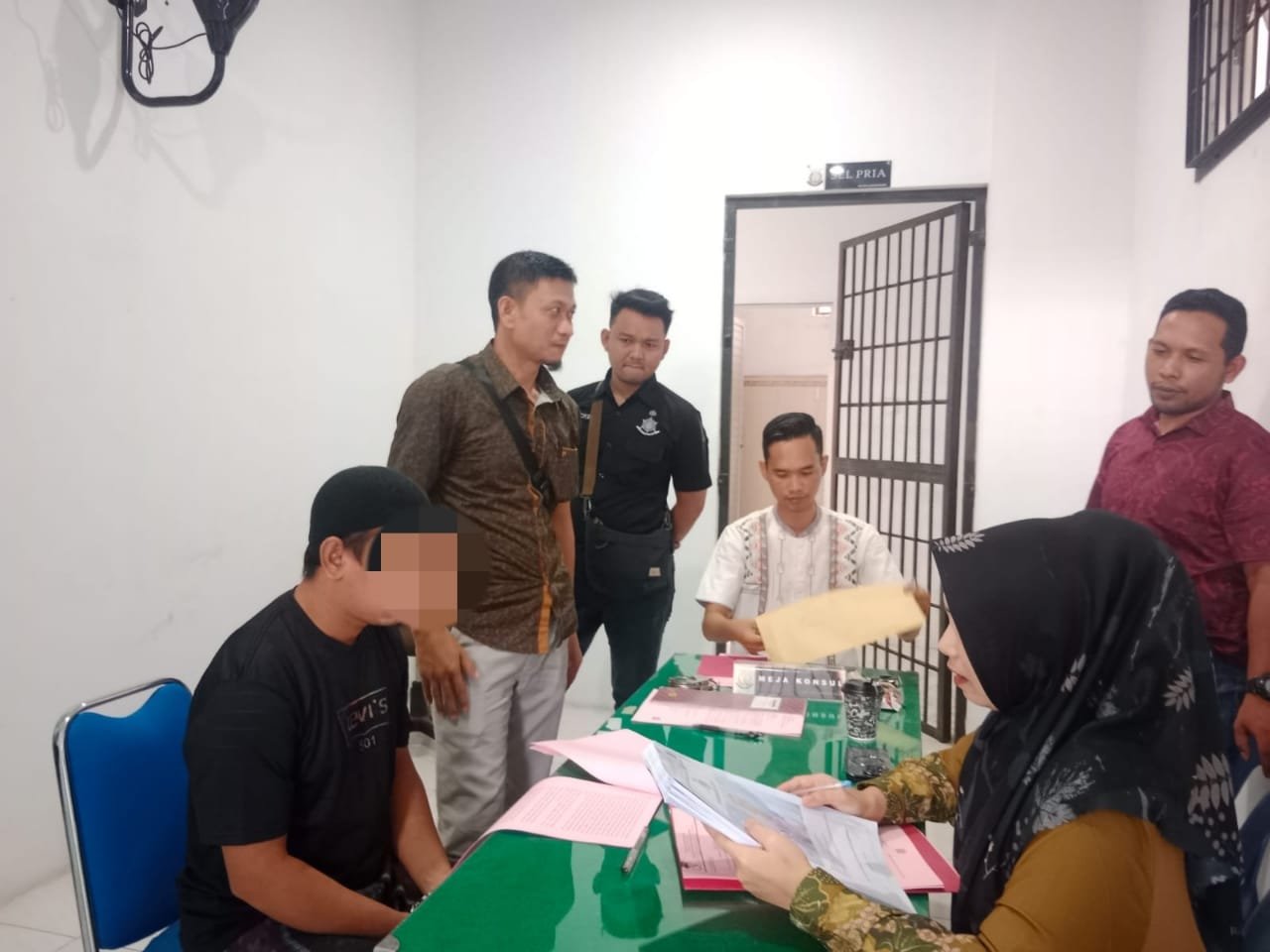 Polres Lhokseumawe Limpahkan Tersangka Tindak Pidana Pencabulan Santri ke Kejaksaan Polres Lhokseumawe Limpahkan Tersangka Tindak Pidana Pencabulan Santri ke Kejaksaan