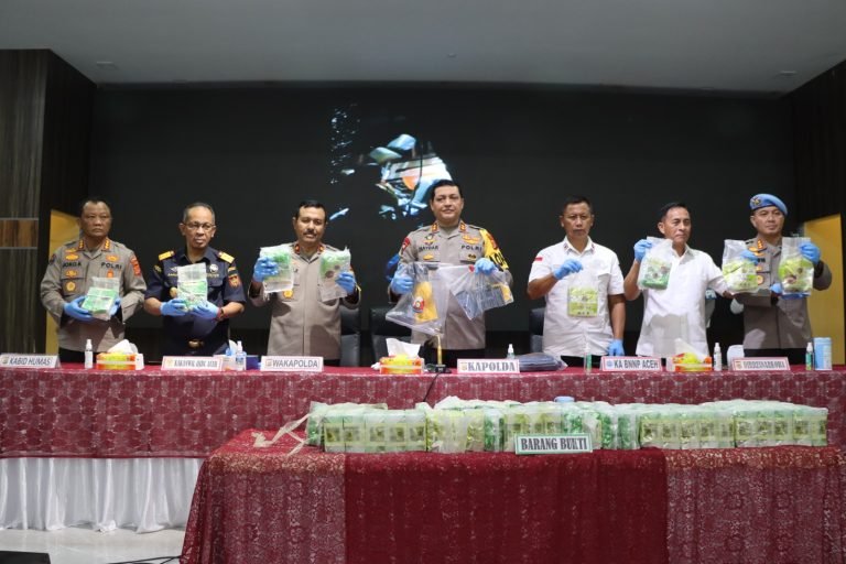 Polda Aceh Bongkar Kasus Narkotika Jaringan Internasional Polda Aceh Bongkar Kasus Narkotika Jaringan Internasional