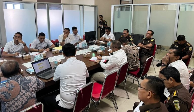 Penyidik dan JPU Gelar FGD Terkait Kasus Korupsi Beasiswa Penyidik dan JPU Gelar FGD Terkait Kasus Korupsi Beasiswa