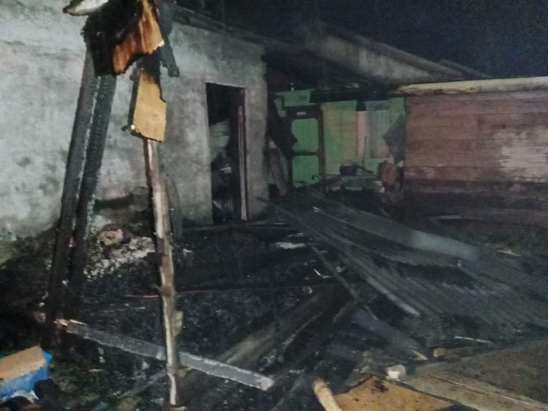 Terbakar