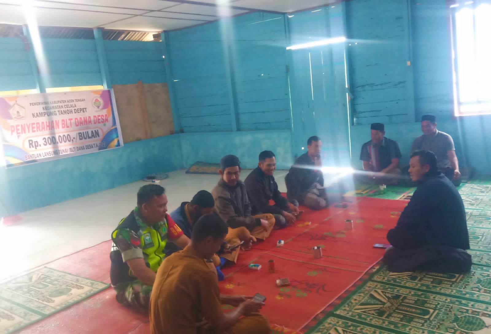 Babinsa Ajak Masyarakat Ciptakan Lingkungan Bersih Nan-Asri Babinsa Ajak Masyarakat Ciptakan Lingkungan Bersih Nan-Asri