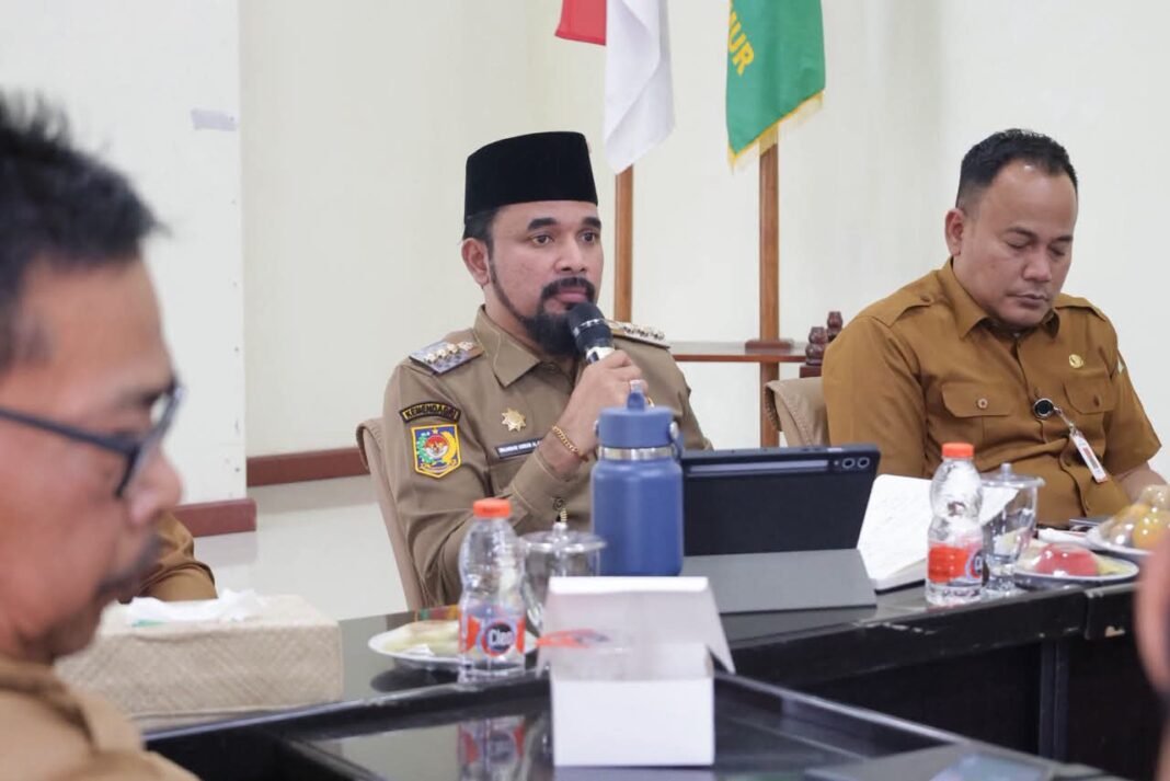 Bupati Al-Farlaky Percepat Pembangunan Huntap Serba Jadi Bupati Al-Farlaky Percepat Pembangunan Huntap Serba Jadi