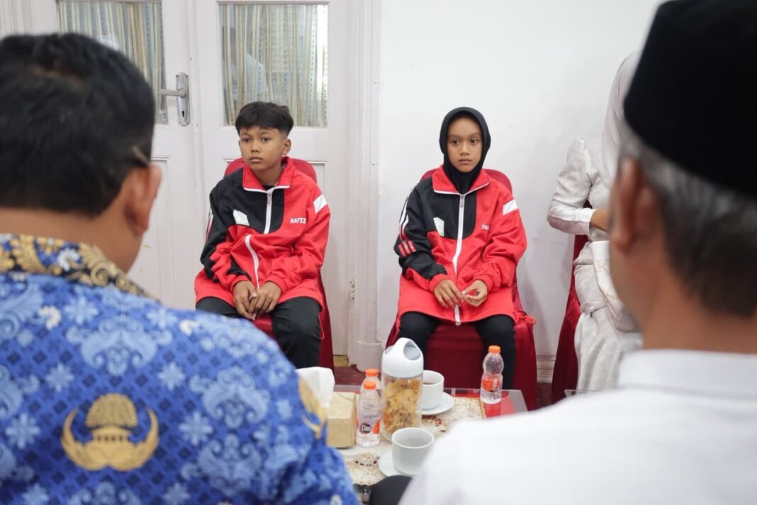 Dua Pelajar Aceh Timur Wakili Aceh di O2SN Nasional, Al-Farlaky Beri Dukungan Dua Pelajar Aceh Timur Wakili Aceh di O2SN Nasional, Al-Farlaky Beri Dukungan