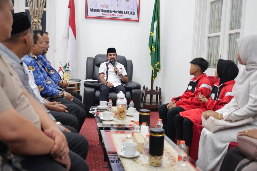Al-Farlaky Janjikan Reward untuk Pelajar Aceh Timur yang Berprestasi di O2SN Nasional Al-Farlaky Janjikan Reward untuk Pelajar Aceh Timur yang Berprestasi di O2SN Nasional